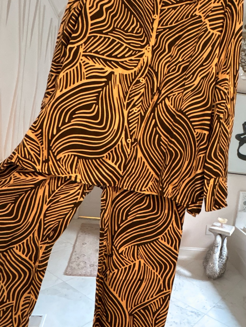 Wide-Leg Women's Set in Black & Gold Swirl Print